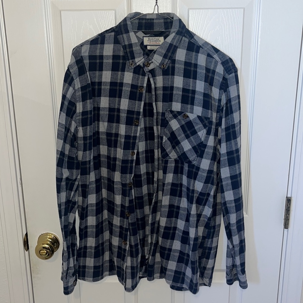Boston Traders Men’s Blue Large Flannel Long Sleeve Button Down shirt Casual